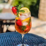 Refreshingly Easy Strawberry Limoncello Spritz Mojito Recipe