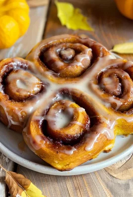 Pumpkin Cinnamon Rolls