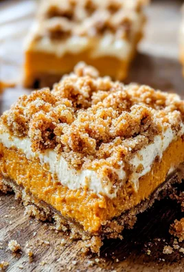 Pumpkin Cheesecake Bars with Streusel